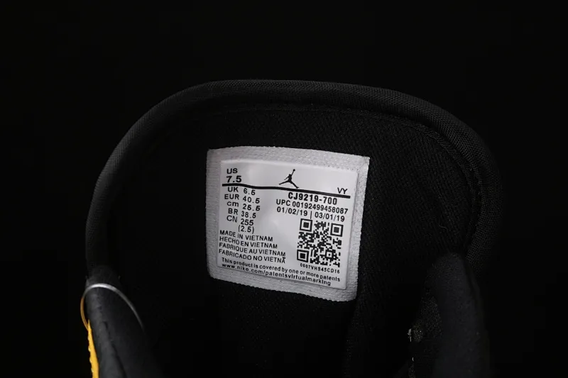 All categories Air Jordan Jordan series basketball shoes Air Jordan 1 Mid Air Jordan 1 Mid OG AJ1 Joe 1 black and yellow Yin Yang top layer mid-top basketball shoes CJ9219-700